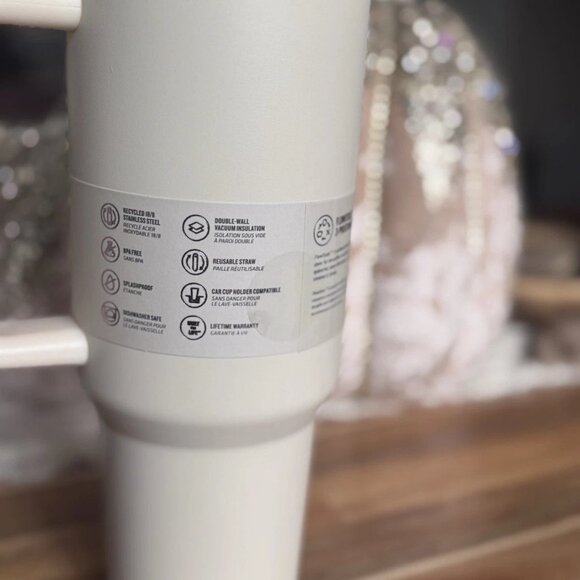 Stanley Quencher H2.0 40 oz Tumbler New Rose Quartz - Picture 2 of 3